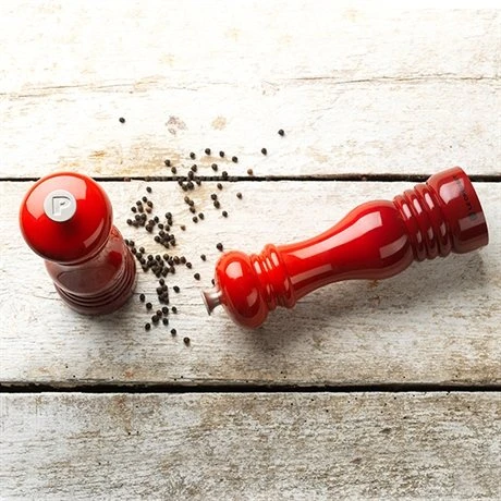 Le Creuset Lot De 2 Moulins à Sel Et à Poivre Cerise 4 Le Creuset Lot De 2 Moulins à Sel Et à Poivre Cerise – Image 2