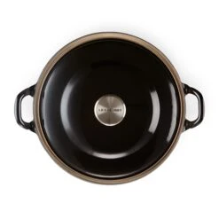 Le Creuset Cocotte Fonte Ronde Plume 24 Cm 2,4 L Noir 9 Le Creuset Cocotte Fonte Ronde Plume 24 Cm 2,4 L Noir -Cuisine À La Maison 21607 2 1 Cocotte fonte ronde Plume 24 cm 2 4 L noir Le Creuset