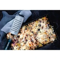 Microplane Râpe à Fromage Extra Grossier Gourmet Noire -Cuisine À La Maison 478015 3 1 Rape a fromage Extra grossier Gourmet noire Microplane