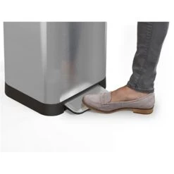 Joseph Joseph Compacteur à Déchets Inox Titan 20 L -Cuisine À La Maison 67863 3 3 Compacteur a dechets inox Titan 20 L Joseph Joseph