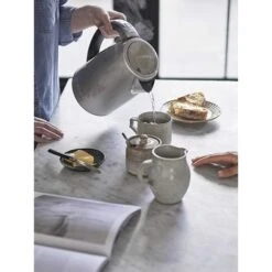 Cuisinart Bouilloire Deux Températures 1,7 L CPK17E -Cuisine À La Maison 70038 3 7 Bouilloire deux temperatures 1 7 L CPK17E Cuisinart