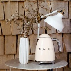 Smeg Bouilloire Crème 1,7 L 2400 W KLF03CREU -Cuisine À La Maison 702065 2 1 Bouilloire creme 1 7 L 2400 W KLF03CREU Smeg