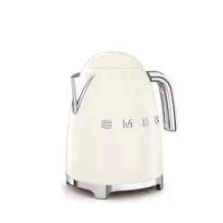 Smeg Bouilloire Crème 1,7 L 2400 W KLF03CREU -Cuisine À La Maison 702065 4 1 Bouilloire creme 1 7 L 2400 W KLF03CREU Smeg